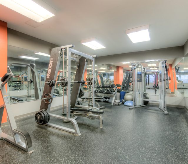 uptown_east_valparaiso_indiana-2c61f Uptown East amenities are sure to impress, but what has more and more students talking are the details. Fresh interior finishes, spacious open concept floor plans, private baths, personal walk-in closet space, and modern kitchens.